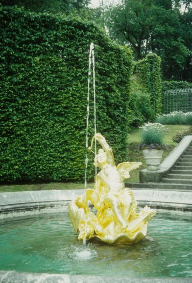 Linderhof fountain