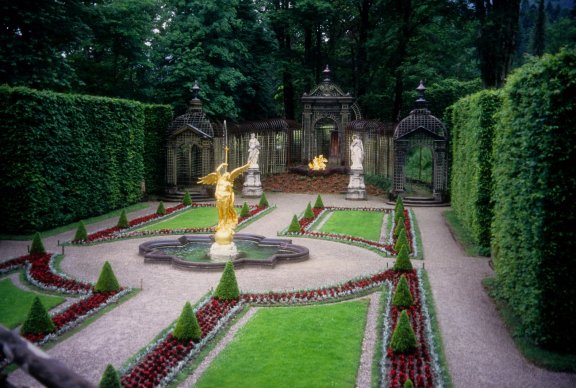 Linderhof gardens