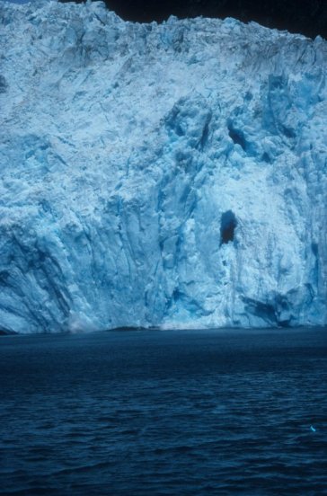 glacier beginning to calve