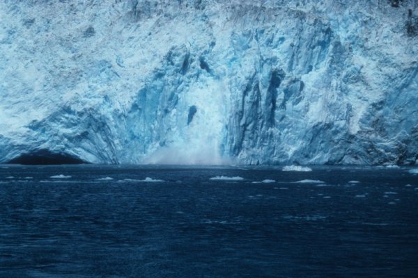 glacier calving