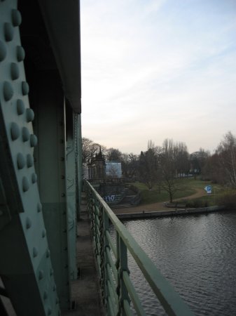 looking along Glienicke Bridge