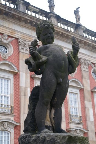 statuary at the New Palace