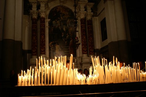 candles in Santa Maria Salute