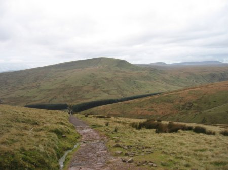 trail to the Beacons