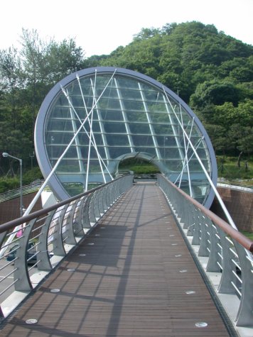 bridge to Arts Center