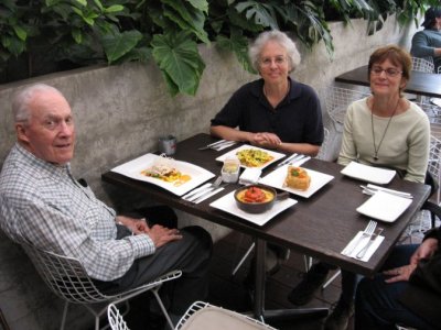 Restaurant in San Isidro