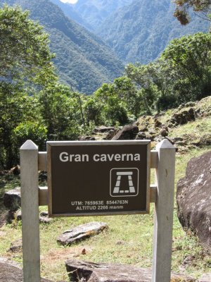 Gran caverna sign